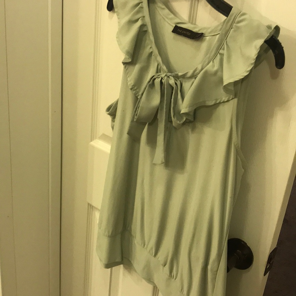 Limited dress top